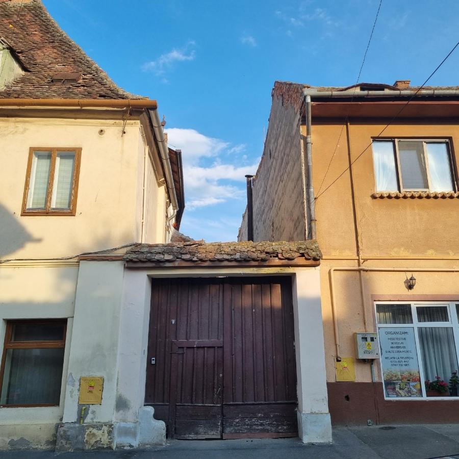 City Eyes Targul Vinului Sibiu Exterior photo